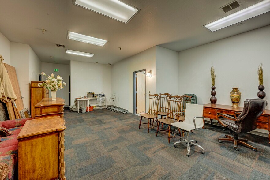 More Photos Of 634 Ryland St, Reno Office For Sale