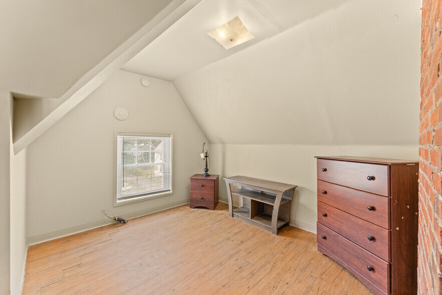 More Photos Of 158 Chapin St, Binghamton Apartments For Sale