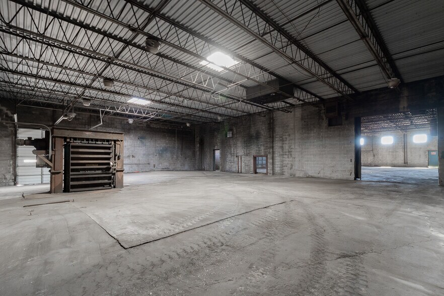 More Photos Of 487 Allens, Providence Land For Lease