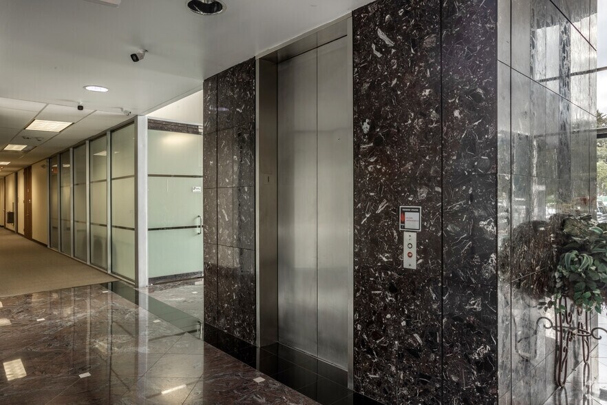 More Photos Of 17314 State Highway 249, Houston Unknown For Lease