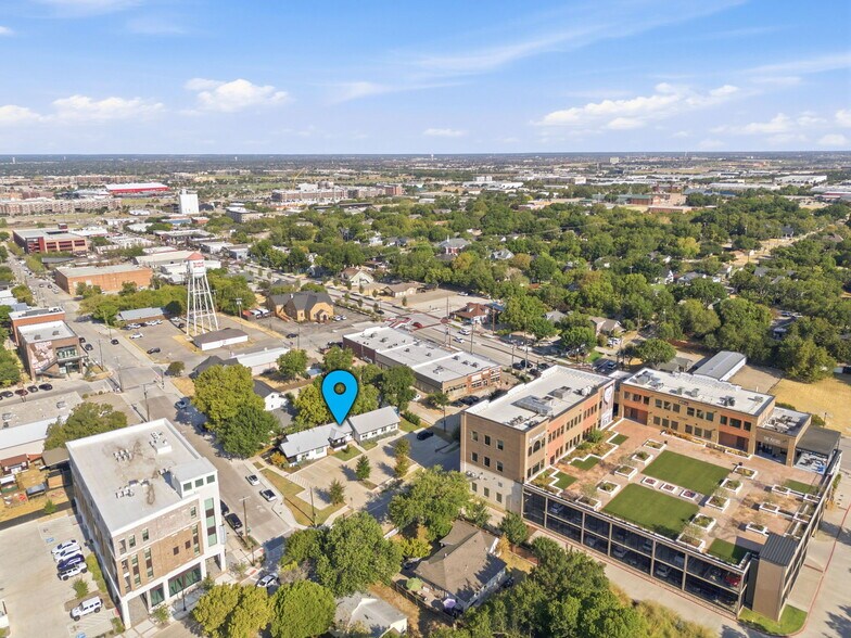 More Photos Of 7274 Elm St, Frisco Office For Sale