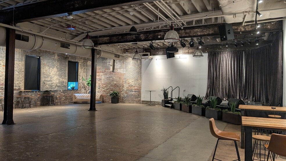 More Photos Of 500 E Davie St, Raleigh Restaurant For Lease