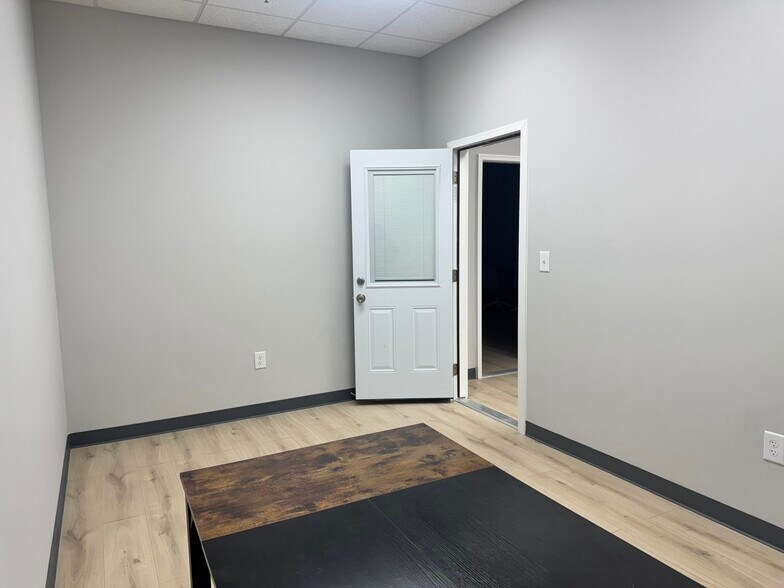 More Photos Of 763 US-80 Hwy, Eden Light Distribution For Lease