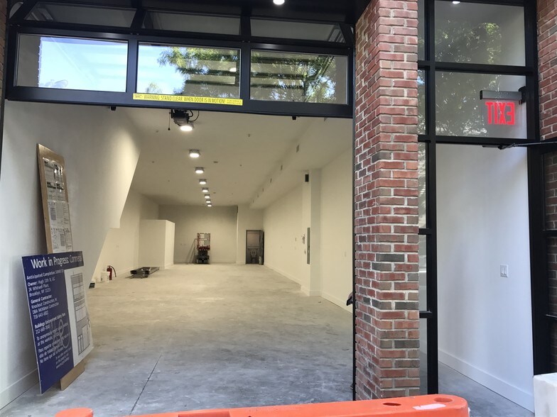More Photos Of 147 11th St, Brooklyn Office For Lease