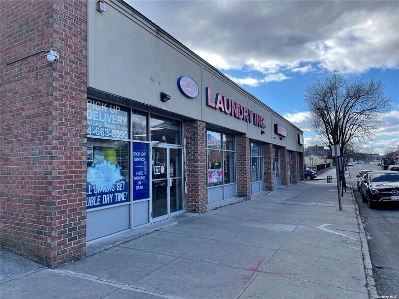 Primary Photo Of 164-174 W 1st St, Mount Vernon Storefront For Sale
