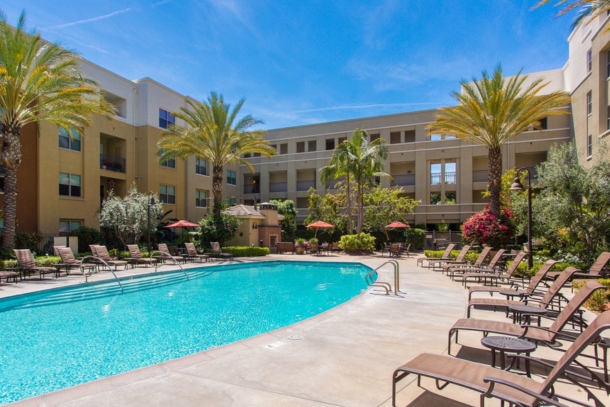 More Photos Of 700 S Myrtle Ave, Monrovia Apartments For Lease