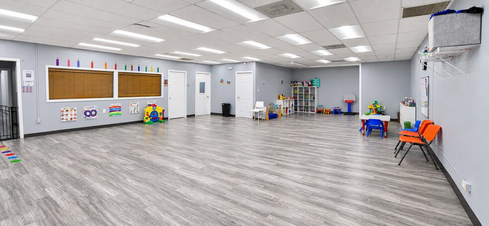 More Photos Of 7103 Milford Industrial Rd, Pikesville Flex For Lease