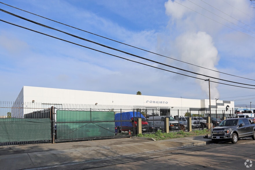 Primary Photo Of 11915-11937 Wicks St, Sun Valley Warehouse For Lease