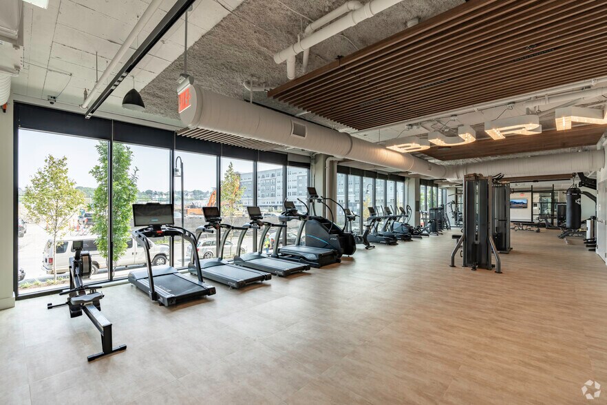 More Photos Of 85 Boston St, Everett Apartments For Lease