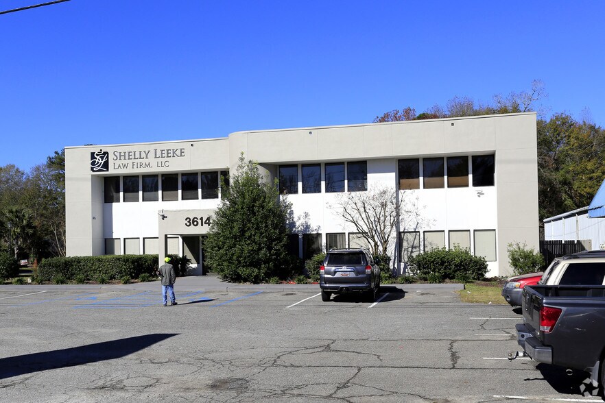 More Photos Of 3614 Ashley Phosphate Rd, Charleston Office For Lease