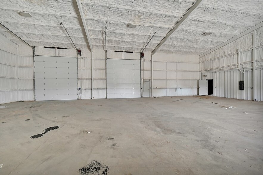 More Photos Of 2458 N FM 1936, Odessa Warehouse For Lease