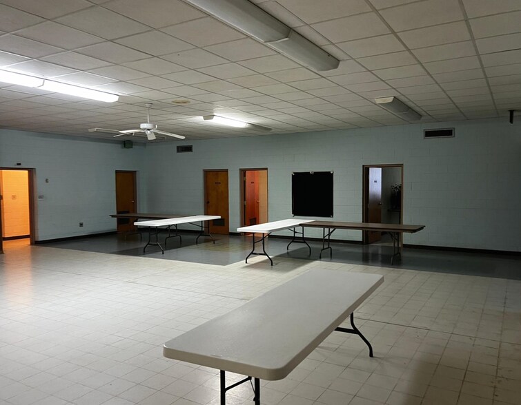 More Photos Of 309 Tibet Ave, Savannah Specialty For Sale