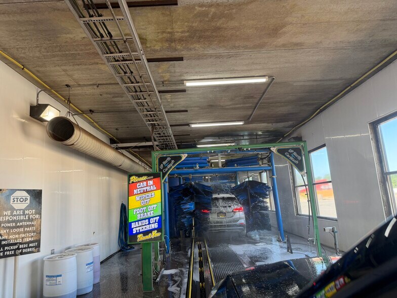More Photos Of 135 Brookton Road, Marquette Carwash For Sale