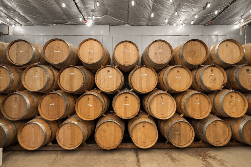 More Photos Of 39750 De Portola Rd, Temecula Specialty For Sale