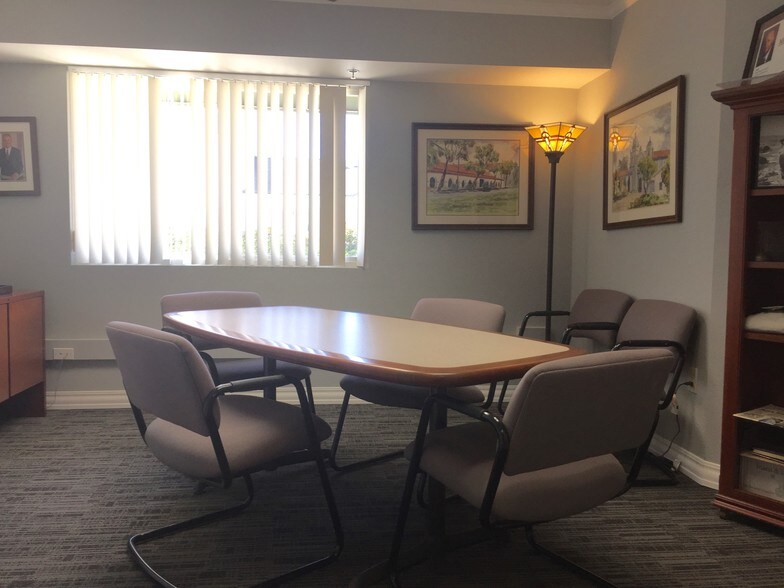 More Photos Of 1862 S Broadway, Santa Maria Office For Lease