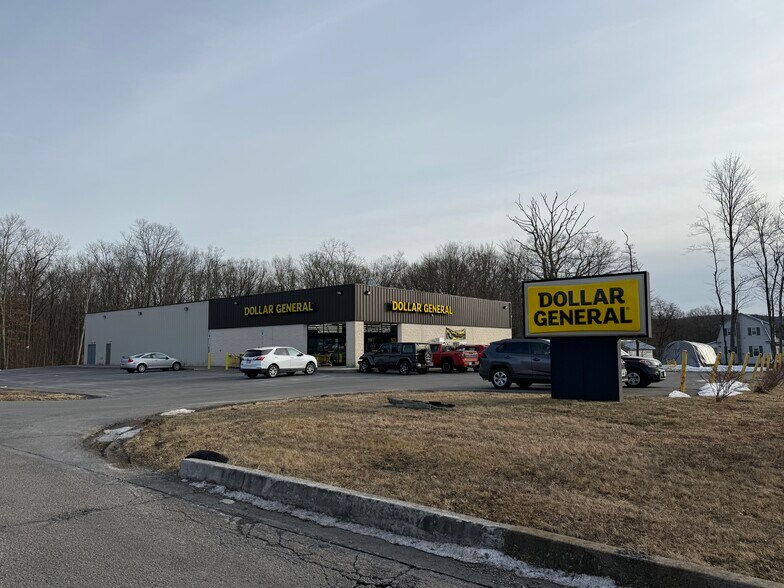 More Photos Of 364 S Mountain Blvd, Mountain Top General Retail For Sale