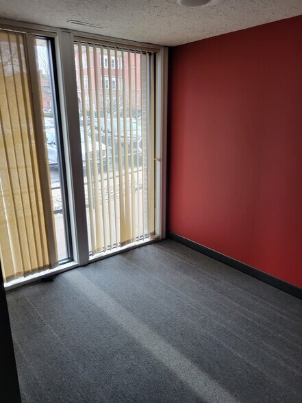 More Photos Of 305 Church St, Naugatuck Office For Lease