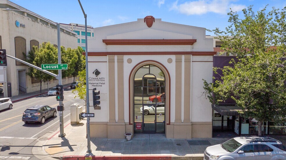 More Photos Of 119 S Locust St, Visalia Medical For Lease