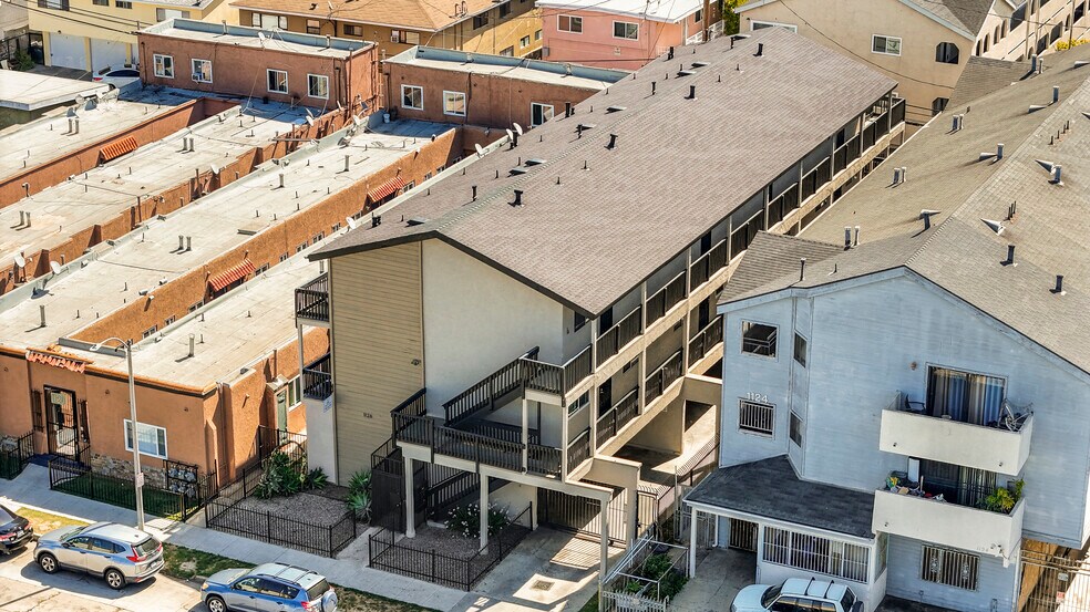More Photos Of 1126 Raymond Ave, Long Beach Apartments For Sale