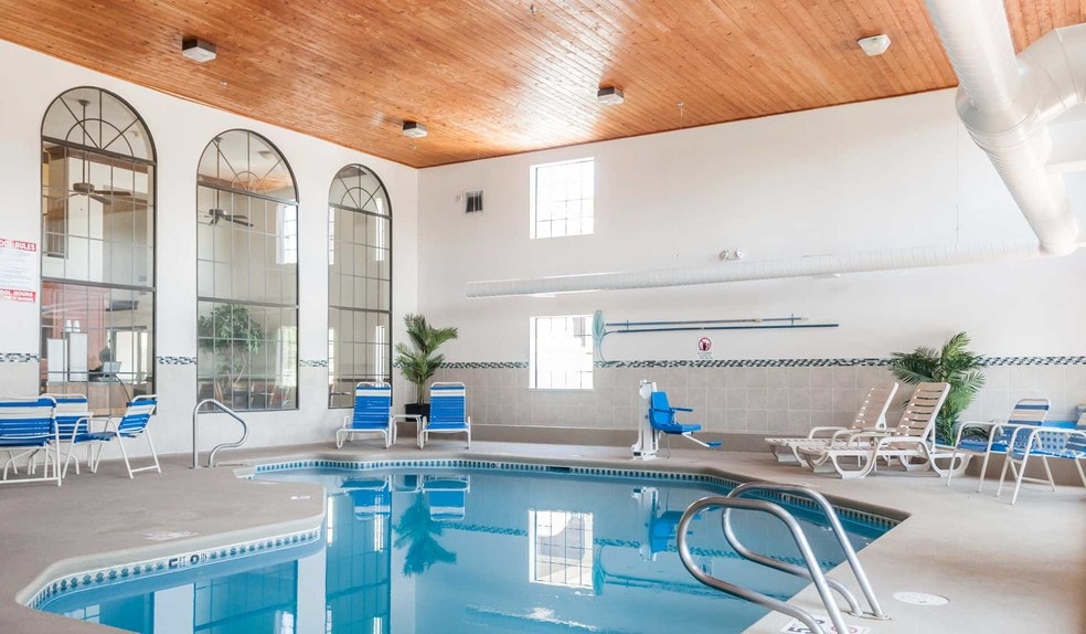 More Photos Of 6100 Iliff Rd NW, Albuquerque Hotel For Sale