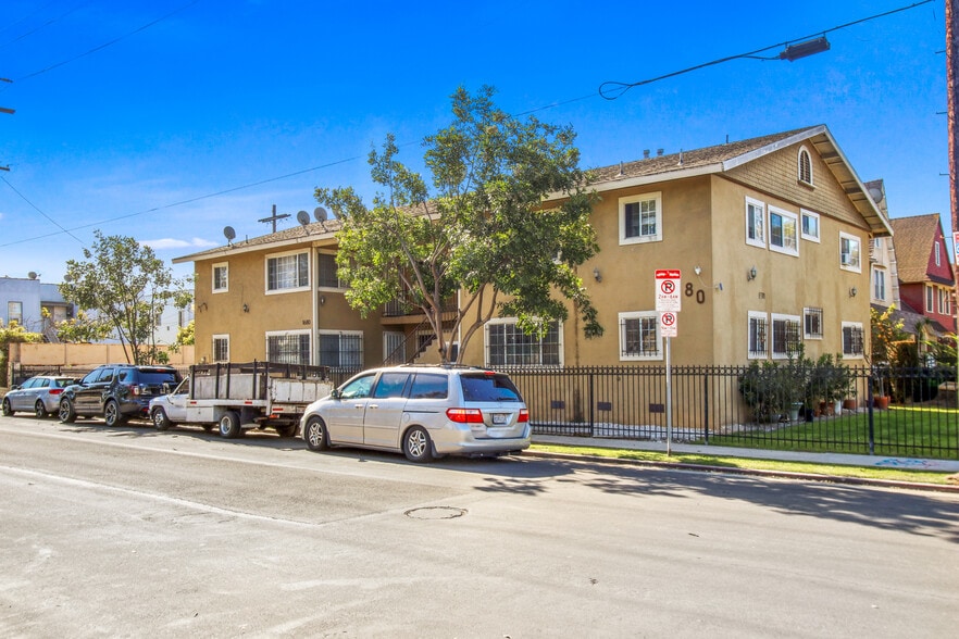 Primary Photo Of 1680 W 22nd St, Los Angeles Apartments For Sale