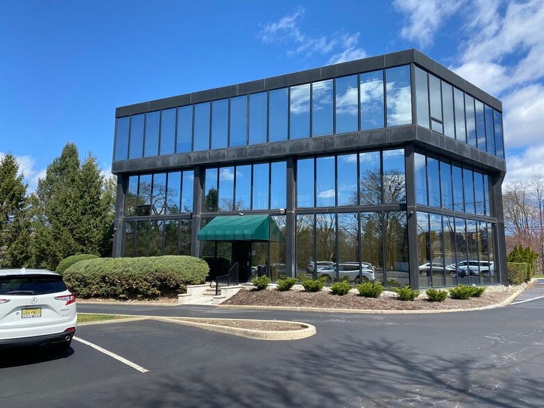 Primary Photo Of 545 Island Rd, Ramsey Medical For Lease