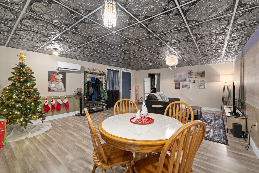 More Photos Of 603 N River St, Hot Springs Hotel For Lease