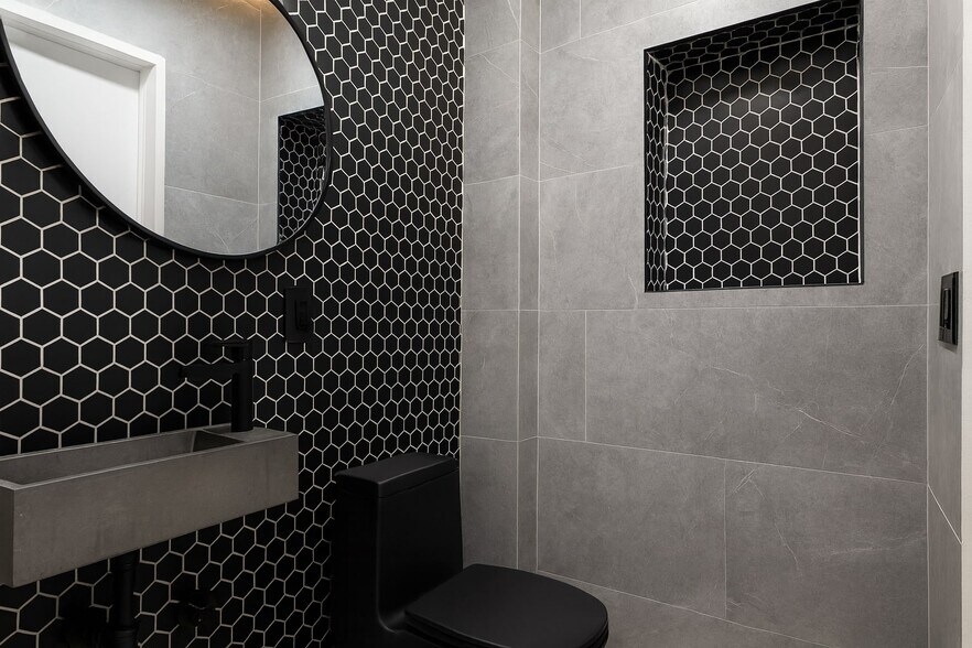 More Photos Of 7025 NW 7th Ave, Miami Research And Development For Lease