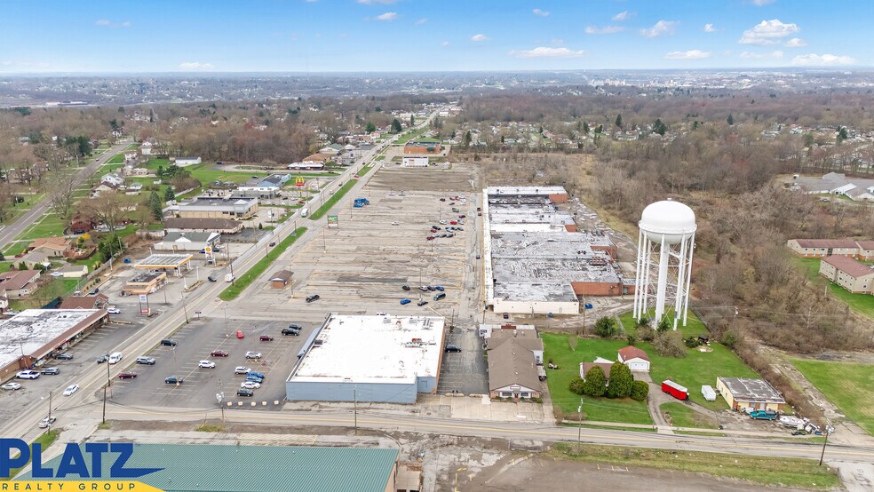 More Photos Of 28-34 Jacobs Rd, Youngstown Restaurant For Sale