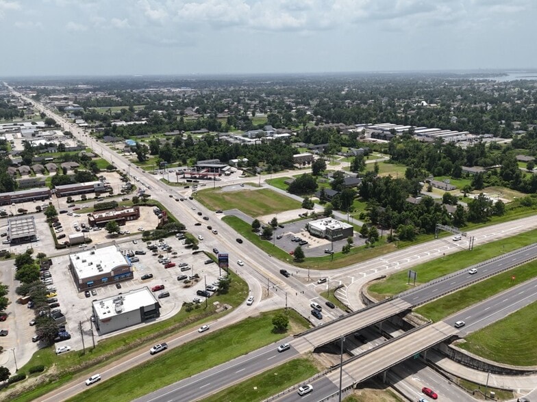 More Photos Of 1902 W Prien Lake Rd, Lake Charles Land For Sale