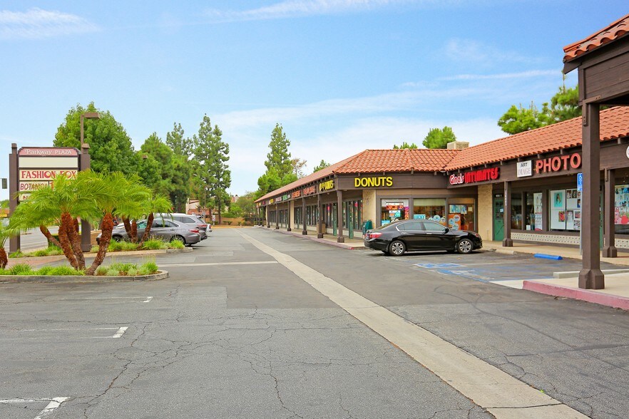 More Photos Of 14001-14005 Ramona Blvd, Baldwin Park Storefront For Lease