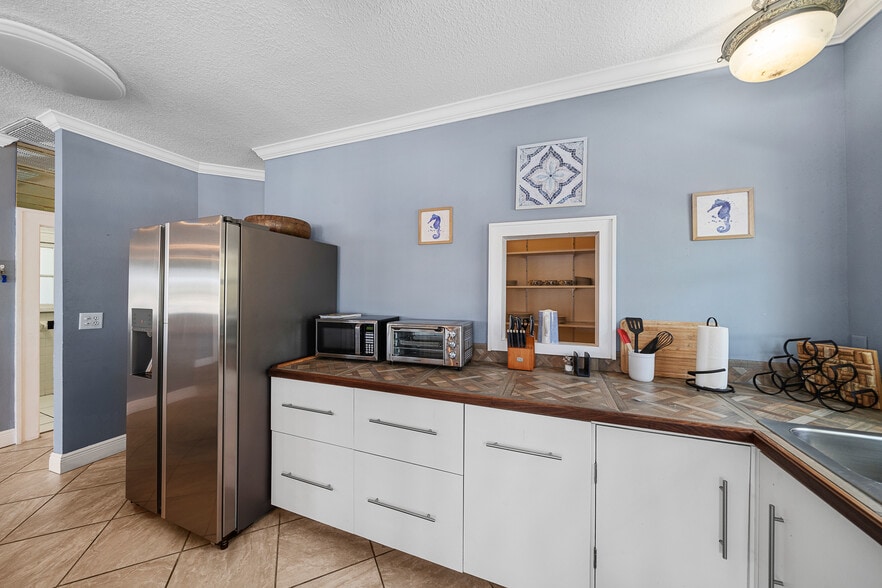 More Photos Of 973 N Harbor City Blvd, Melbourne Specialty For Sale