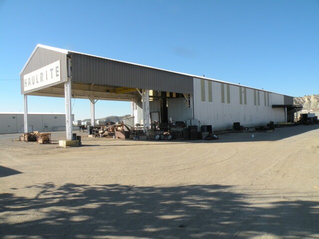 More Photos Of 201 Missouri, Bloomfield Warehouse For Lease