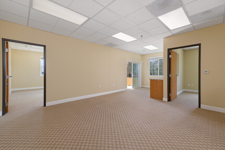 More Photos Of 2111 S El Camino Real, Oceanside Office For Sale