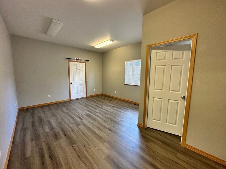More Photos Of 4037 Hwy 93 N, Stevensville Office For Lease