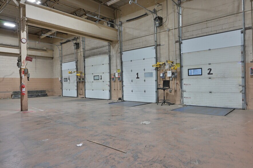 More Photos Of 101 N Main St, Athens Manufacturing For Lease