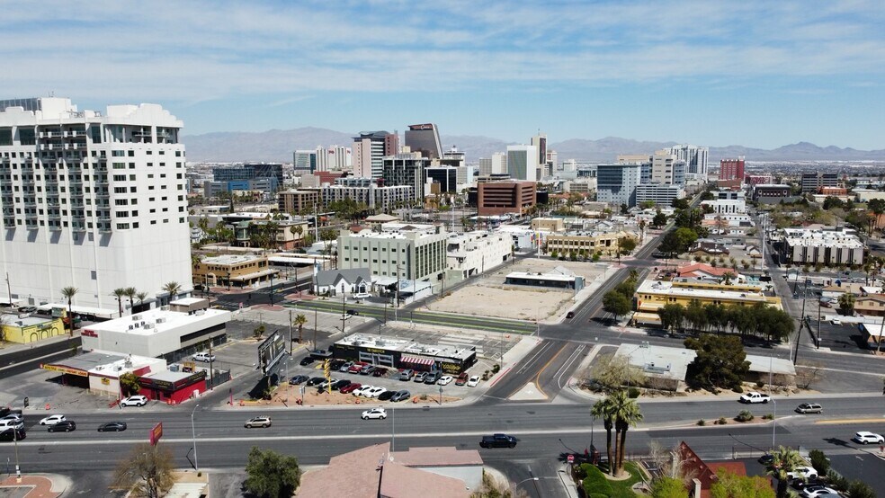 More Photos Of 921 S Las Vegas Blvd, Las Vegas Office For Sale