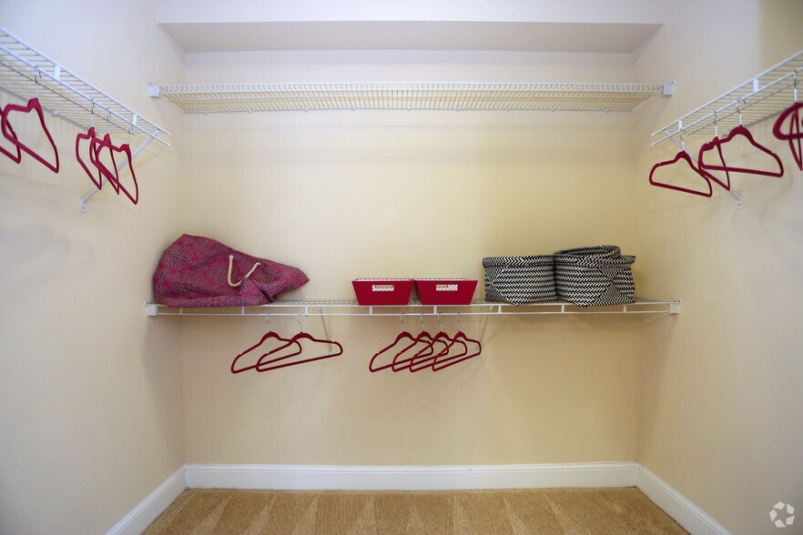 More Photos Of 1901 West St, Annapolis Apartments For Lease