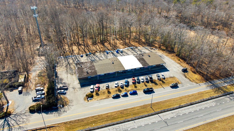 More Photos Of 5472-5486 Southern Maryland Blvd, Lothian Storefront For Sale