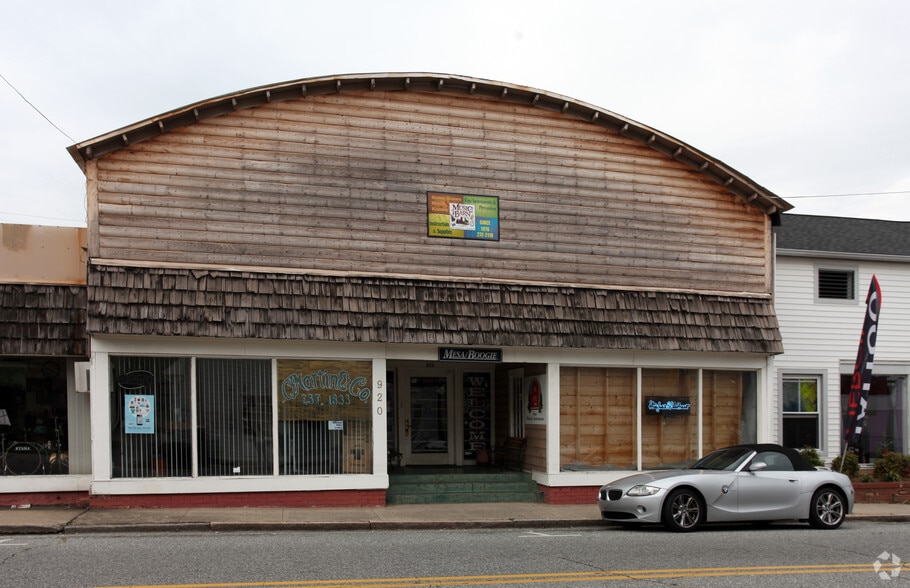 More Photos Of 920 S Chapman St, Greensboro Storefront For Sale