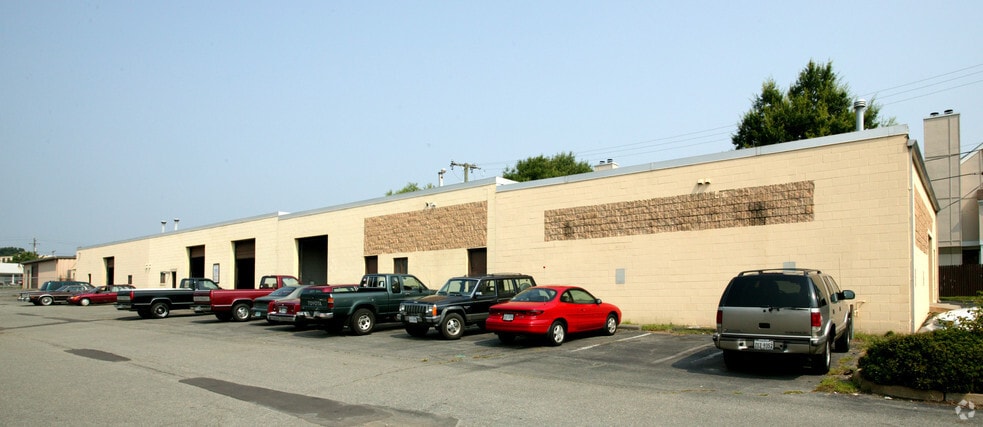 More Photos Of 6509 Dickens Pl, Richmond Auto Repair For Sale