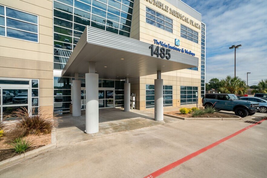 More Photos Of 1485 FM 1960 Byp E, Humble Medical For Lease