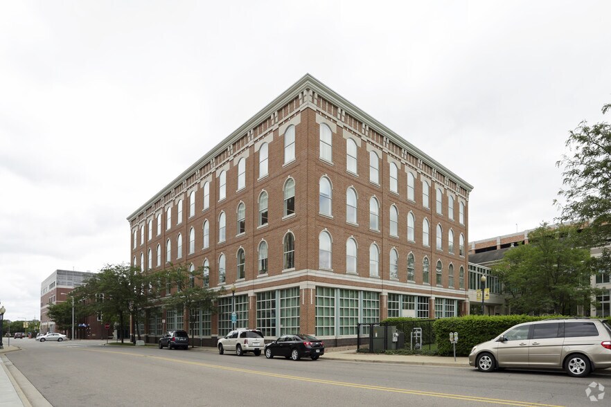 Primary Photo Of 245-251 N Rose St, Kalamazoo Medical For Lease