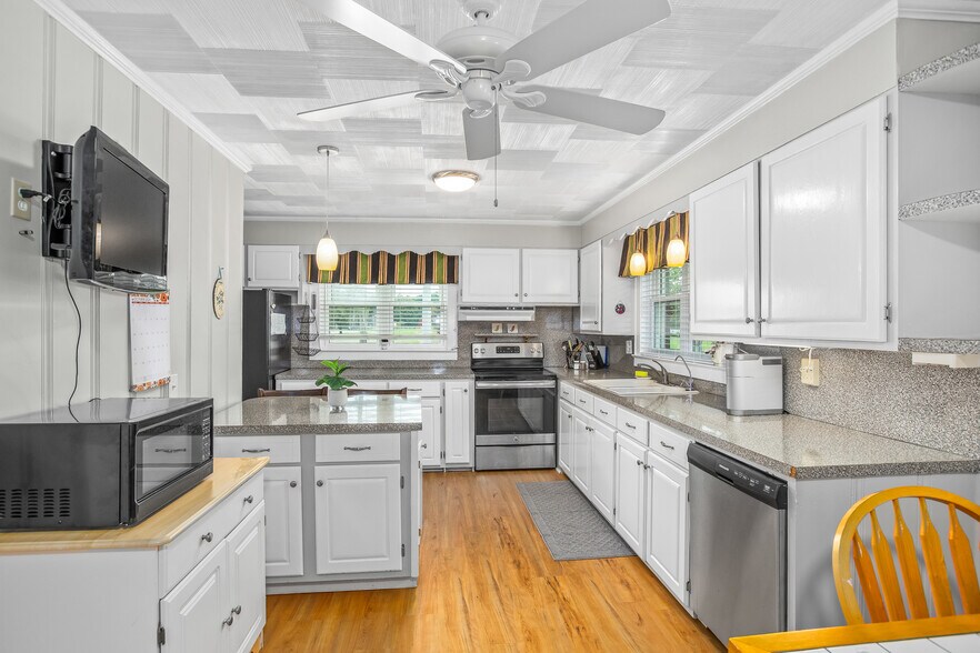 More Photos Of 1435 Thomas Rd, Lexington Land For Sale