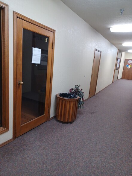 More Photos Of 4417 W Gore Blvd, Lawton Medical For Sale