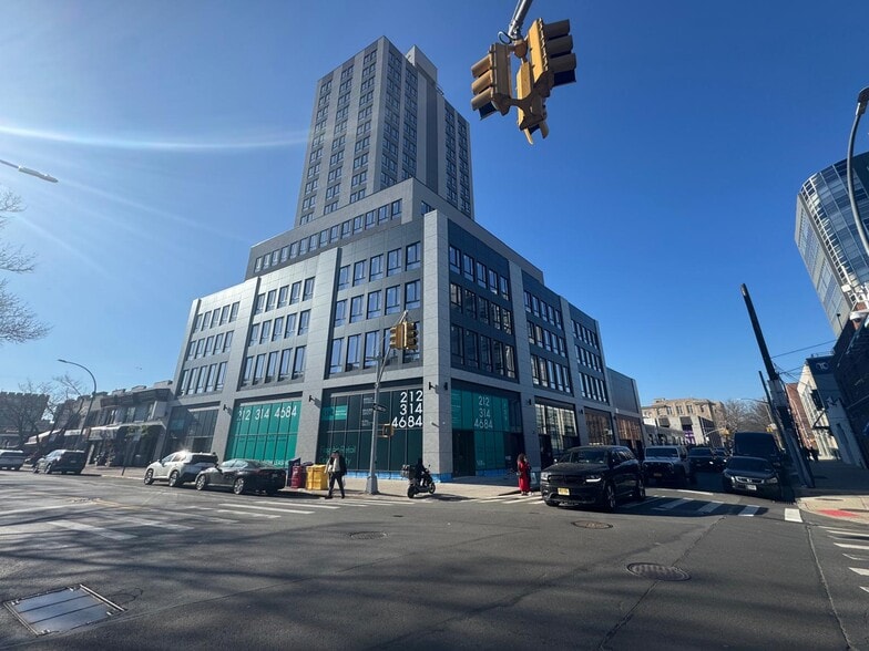 More Photos Of 815 Kings Hwy, Brooklyn Office For Lease