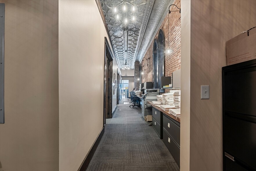 More Photos Of 127-131 W Market St, Cadiz Storefront Retail Residential For Sale