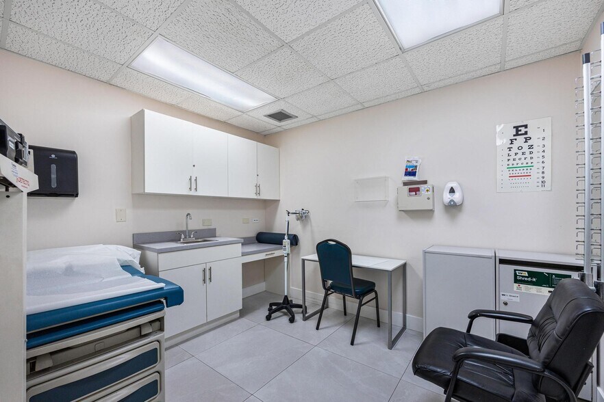 More Photos Of 151 NW 11th St, Homestead Medical For Sale