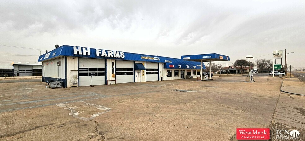 More Photos Of 824 Avenue B, Abernathy Service Station For Sale