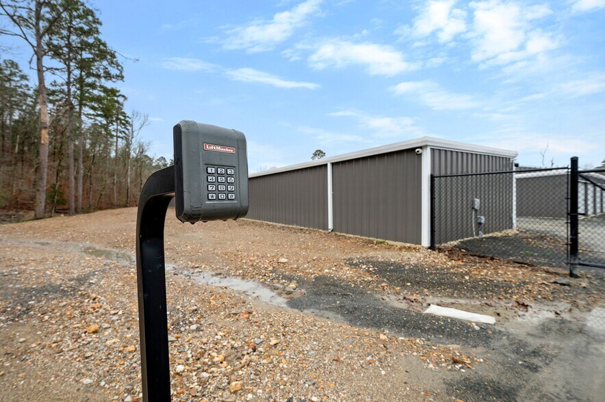 More Photos Of 21 Pinyon Rd, Broken Bow Specialty For Sale